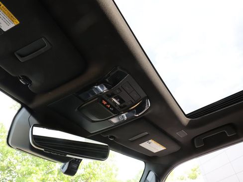 Used 2024 Lexus GX 550 AWD/4WD image 19