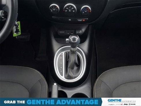 Used 2015 Kia Soul + image 24