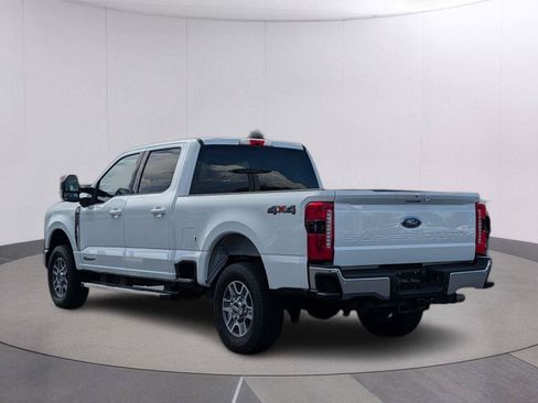 Used 2026 Ford F250 Lariat AWD/4WD image 3