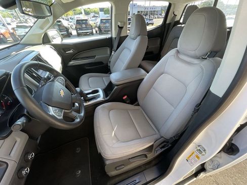 Certified 2018 Chevrolet Colorado LT w/ LT Convenience Package image 17