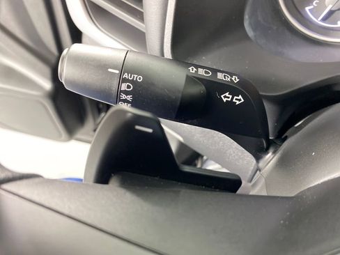 Used 2025 Nissan Rogue S image 15