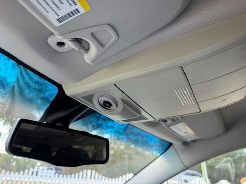 Used 2013 Dodge Journey SXT w/ Flexible Seating Group image 25