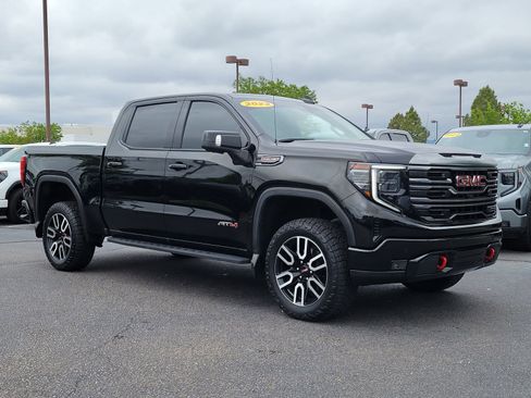 Used 2022 GMC Sierra 1500 AT4 w/ AT4 Premium Package AWD/4WD image 1