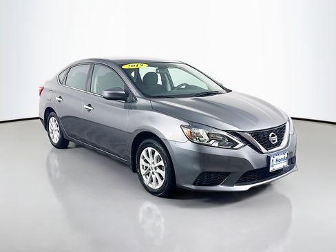 Used 2019 Nissan Sentra SV FWD image 1