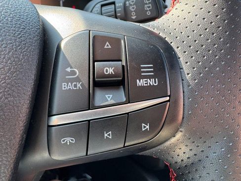 Used 2024 Ford Escape ST-Line w/ Tech Pack #1 FWD image 18