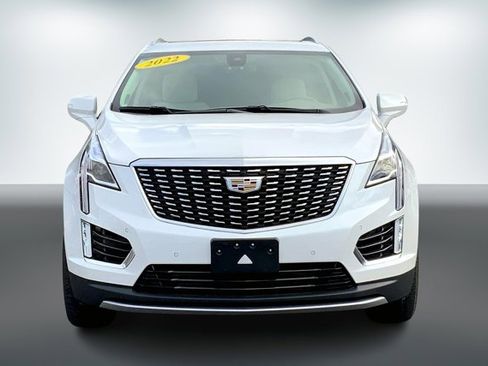 Used 2022 Cadillac XT5 Premium Luxury image 2
