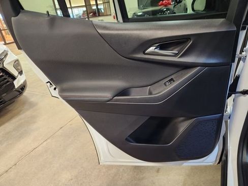 Certified 2025 Chevrolet Equinox RS AWD/4WD image 25