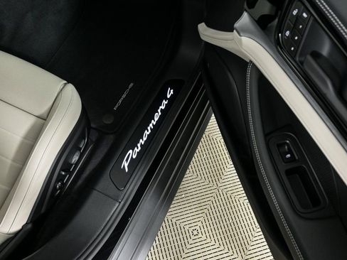 New 2026 Porsche Panamera 4 E-Hybrid image 27