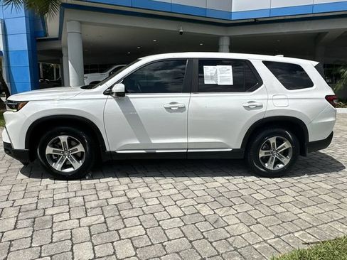 Used 2023 Honda Pilot EX-L image 36