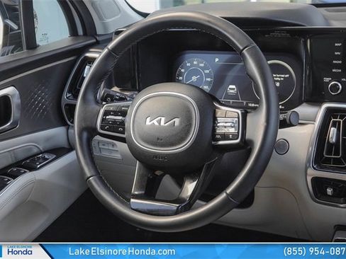 Used 2023 Kia Sorento SX image 22