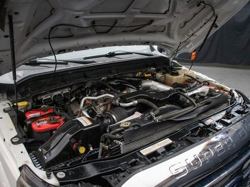 Used 2015 Ford F350 Lariat w/ Lariat Ultimate Package image 29