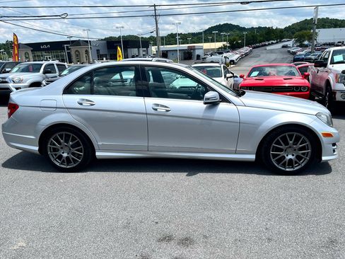 Used 2012 Mercedes-Benz C 300 4MATIC Sedan image 6