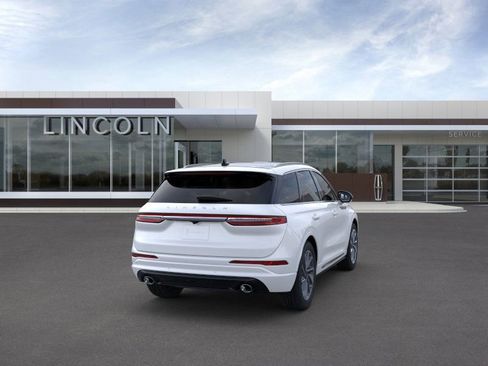 New 2024 Lincoln Corsair Grand Touring image 8