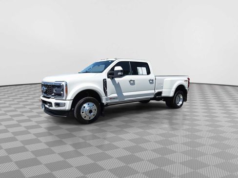 Used 2023 Ford F450 Limited w/ FX4 Off-Road Package AWD/4WD image 4