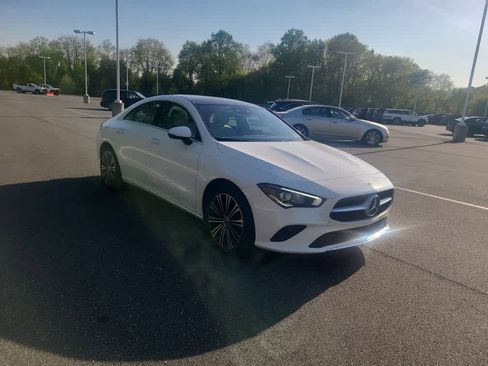 Used 2023 Mercedes-Benz CLA 250 4MATIC image 5