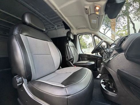 Used 2023 RAM ProMaster 2500 FWD image 26
