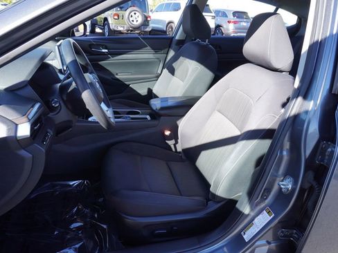 Certified 2024 Nissan Altima 2.5 SV image 13