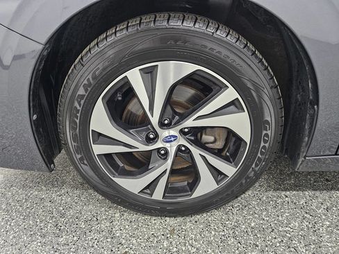 Used 2020 Subaru Legacy Premium AWD/4WD image 9