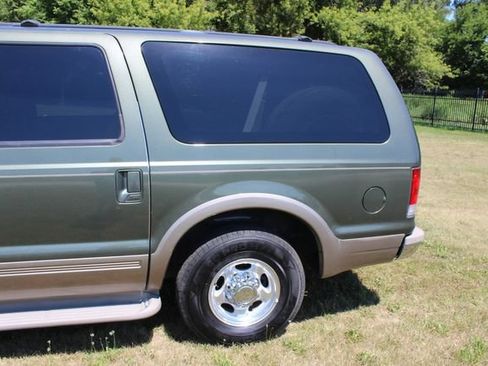 Used 2001 Ford Excursion Limited RWD image 10