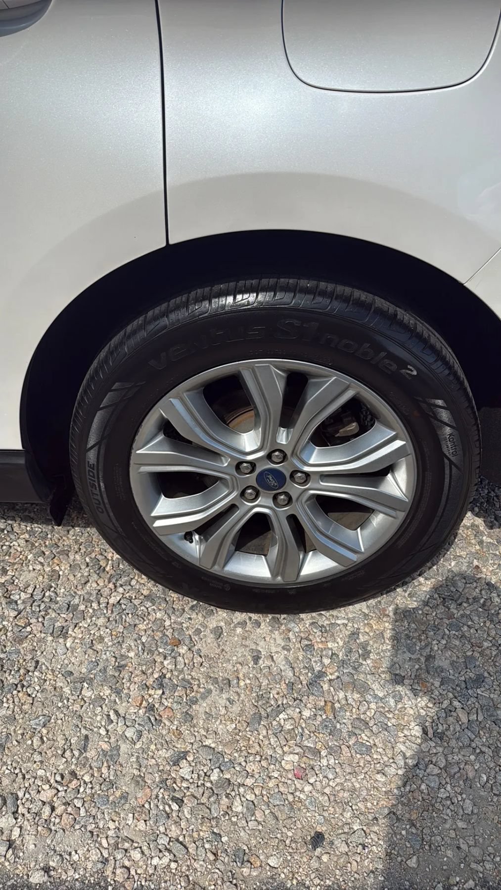 Used 2019 Ford Edge Titanium w/ Cold Weather Package AWD/4WD image 41
