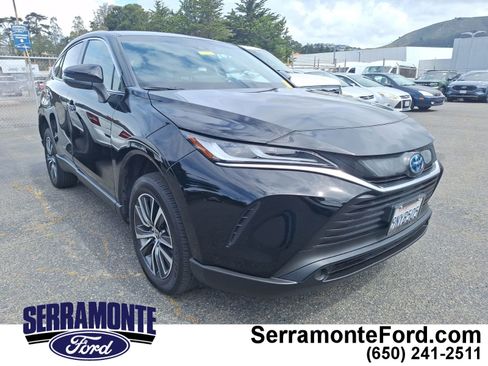 Used 2024 Toyota Venza LE AWD/4WD image 1