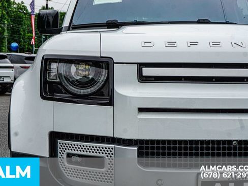 Used 2022 Land Rover Defender 110 SE AWD/4WD image 11