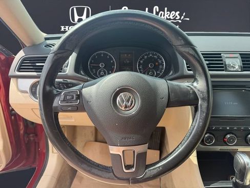 Used 2015 Volkswagen Passat 1.8T FWD image 12