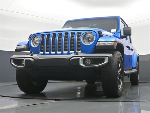 Used 2021 Jeep Gladiator Overland image 46