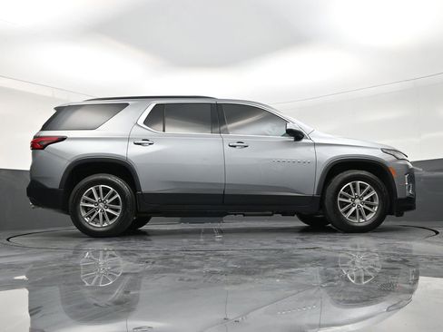 Used 2024 Chevrolet Traverse LT image 25