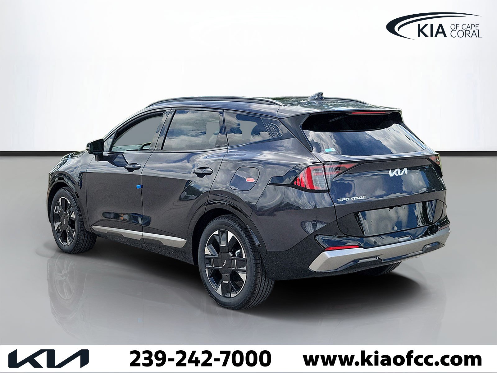 New 2026 Kia Sportage SX FWD image 4