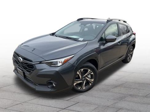 Used 2024 Subaru Crosstrek 2.0i Premium image 3