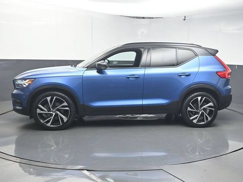 Used 2021 Volvo XC40 T4 R-Design w/ Protection Package Premier FWD image 5