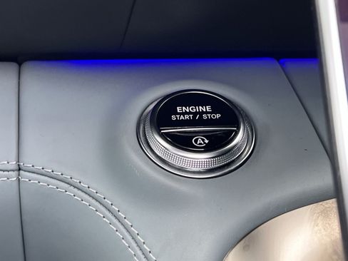 Used 2022 Mercedes-Benz SL 55 AMG 4MATIC image 40