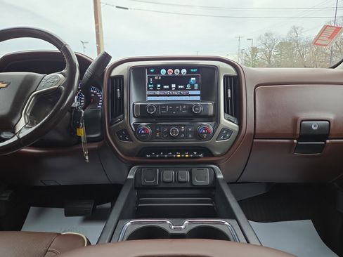 Used 2019 Chevrolet Silverado 3500 High Country w/ Duramax Plus Package image 24