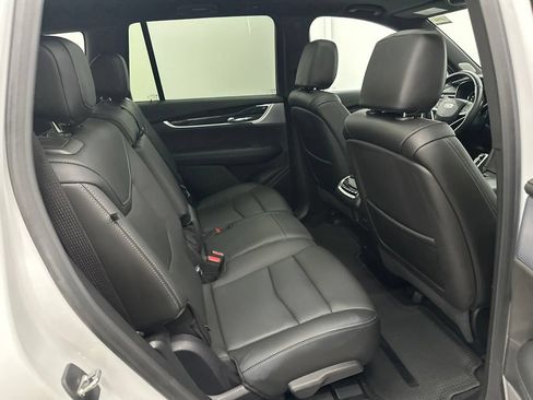 Used 2021 Cadillac XT6 Premium Luxury AWD/4WD image 27