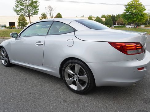 Used 2011 Lexus IS 250C RWD image 5