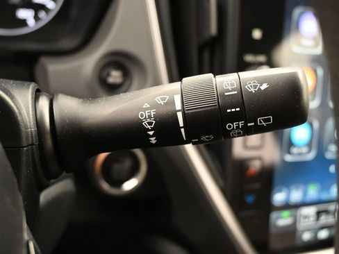 Used 2024 Subaru Crosstrek 2.0i Premium AWD/4WD image 15