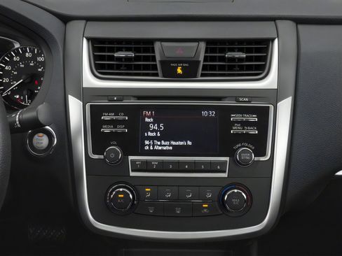 Used 2018 Nissan Altima 2.5 S w/ S Convenience Package image 13