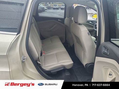 Used 2017 Ford Escape SE w/ SE Cold Weather Package image 10