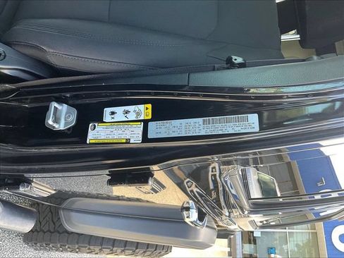 Used 2018 Jeep Wrangler Unlimited Sport S AWD/4WD image 19