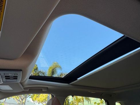 New 2026 Nissan Rogue Platinum AWD/4WD image 11