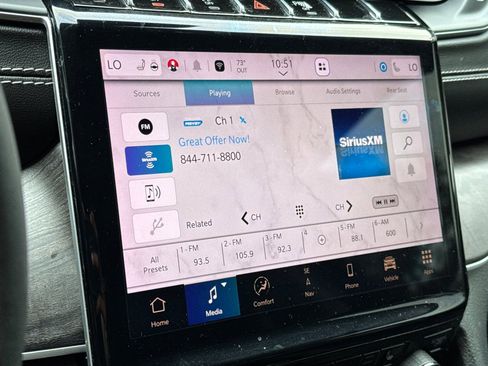 Used 2023 Jeep Grand Cherokee L Limited w/ Rear Seat Video Group I AWD/4WD image 18