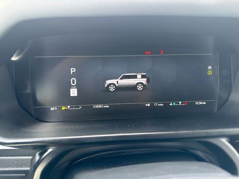 Used 2025 Land Rover Defender 110 S AWD/4WD image 40