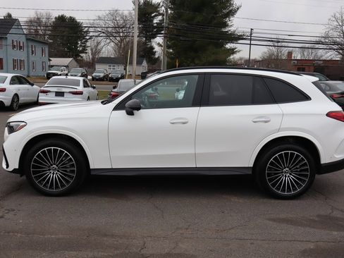 Used 2024 Mercedes-Benz GLC 300 4MATIC w/ AMG Line image 8