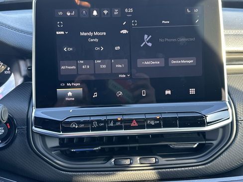 New 2026 Jeep Compass Limited image 21