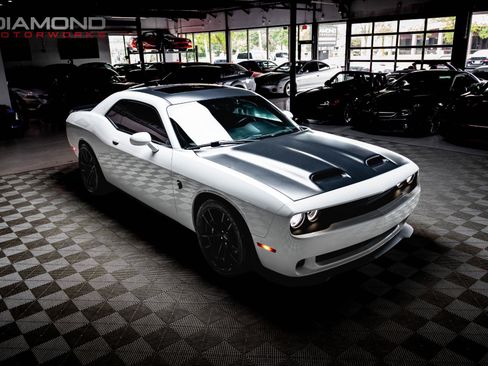 Used 2023 Dodge Challenger SRT Hellcat RWD image 60