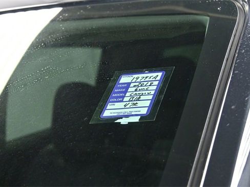 Certified 2018 GMC Canyon SLT w/ Driver Alert Package image 29