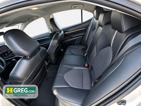 Used 2021 Toyota Camry SE FWD image 17