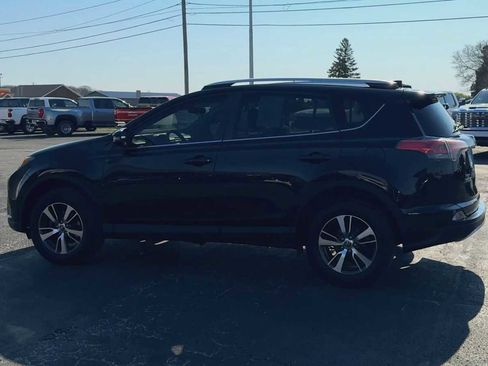 Used 2016 Toyota RAV4 XLE w/ Convenience Package AWD/4WD image 6