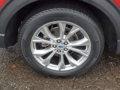 Used 2024 Ford Explorer Limited w/ Equipment Group 301A image 7